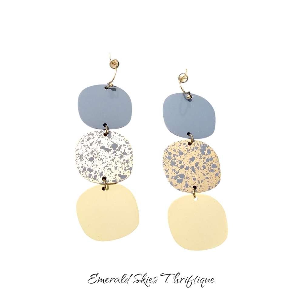Women's dangle hook earrings‎